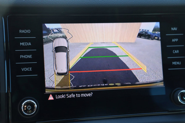 Škoda Kodiaq 1.5 TSI Sportline Business org.NL trekhaak el.klep camera stoelverw.