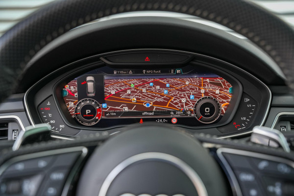 Audi A4 Avant 2.9 TFSI RS 4 quattro Panoramadak Keramisch B&O Leer Cruise Camera CarPlay