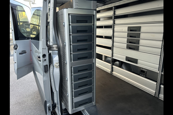 Mercedes-Benz Sprinter 315 CDI RWD L2 H1 BOTT Inrichting / 3500KG Trekhaak / MBUX 10.25 / Navigatie / Cruise control / Airco