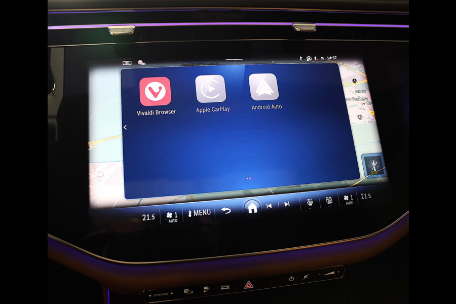 Mercedes-Benz E-Klasse 400 e 4MATIC AMG 53 Look / Hyperscreen / Massage / Burmester / Head Up / Luchtvering / Leder / Pano / 20 In