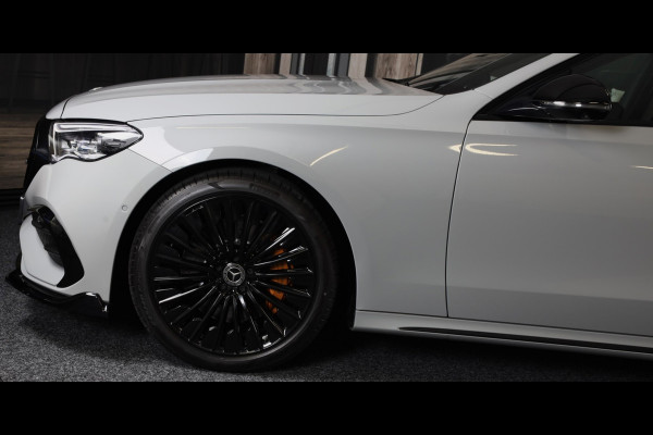 Mercedes-Benz E-Klasse 400 e 4MATIC AMG 53 Look / Hyperscreen / Massage / Burmester / Head Up / Luchtvering / Leder / Pano / 20 In
