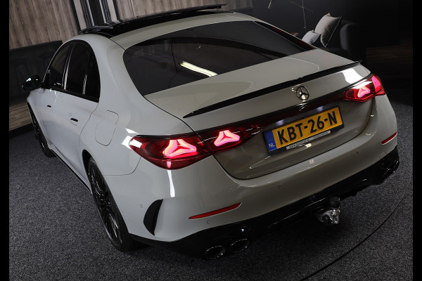 Mercedes-Benz E-Klasse 400 e 4MATIC AMG 53 Look / Hyperscreen / Massage / Burmester / Head Up / Luchtvering / Leder / Pano / 20 In
