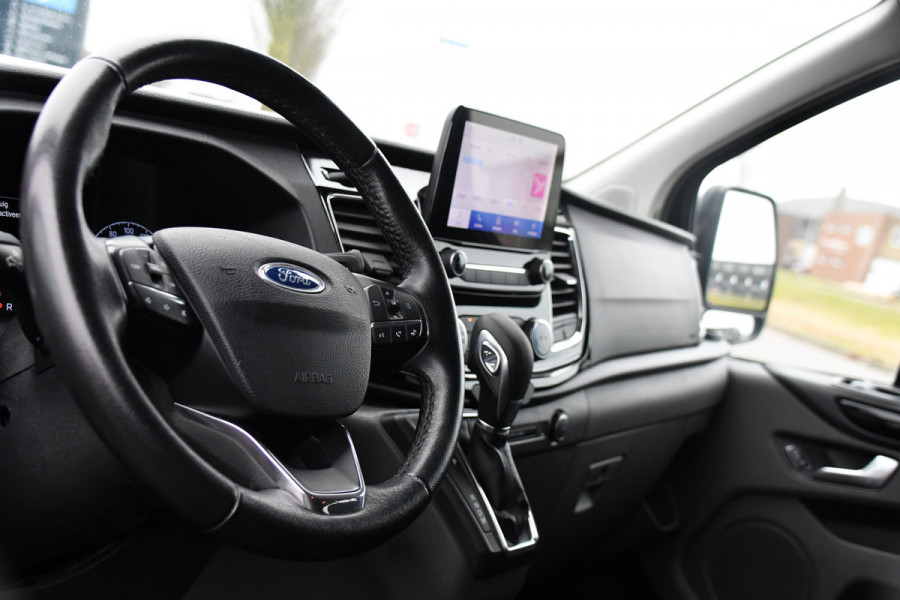 Ford Transit Custom 320 2.0 TDCI L2H1 Limited DC Black Edition Cruise, Carplay, Automaat, 130pk, Sensoren, 2 x Schuifdeur, Stoelverwarming, Uniek!