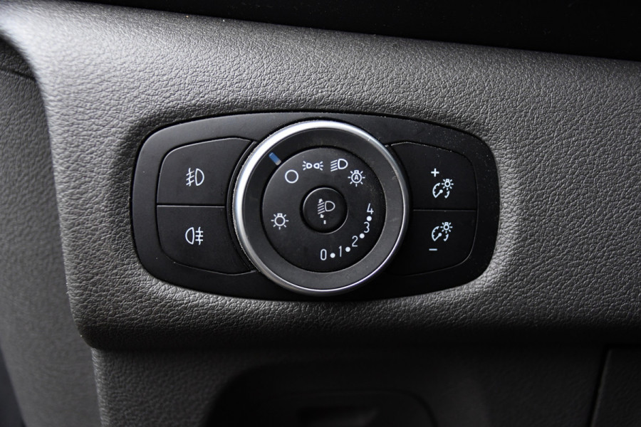 Ford Transit Custom 320 2.0 TDCI L2H1 Limited DC Black Edition Cruise, Carplay, Automaat, 130pk, Sensoren, 2 x Schuifdeur, Stoelverwarming, Uniek!