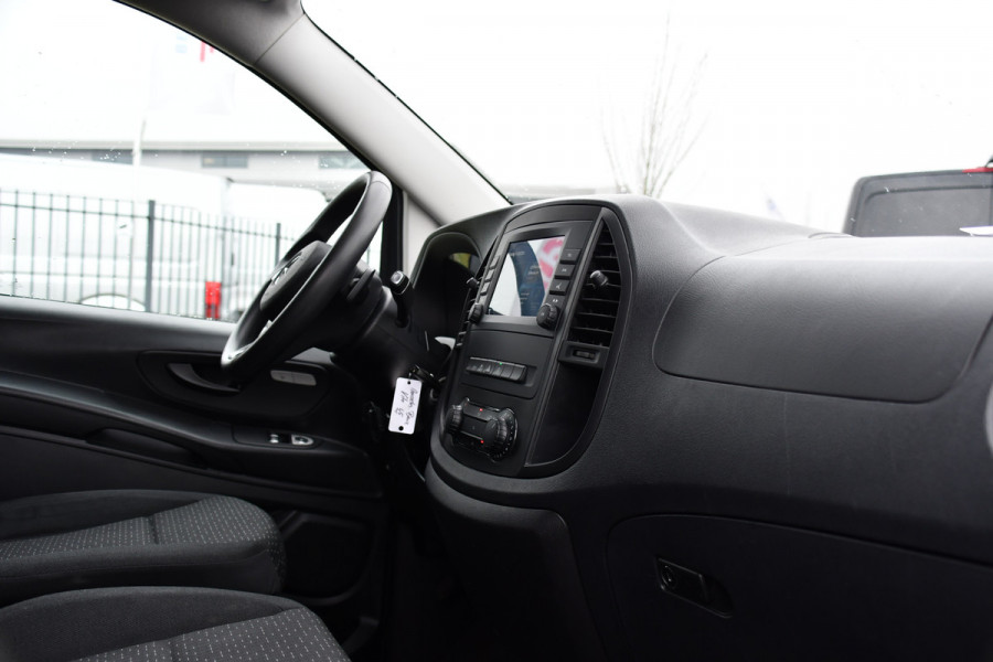 Mercedes-Benz Vito 116 CDI L2 PB Edition Camera, Cruise, Carplay, LED, Automaat, 164pk, Trekhaak, Stoelverwarming, Sensoren, Uniek!