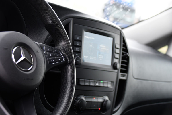 Mercedes-Benz Vito 116 CDI L2 PB Edition Camera, Cruise, Carplay, LED, Automaat, 164pk, Trekhaak, Stoelverwarming, Sensoren, Uniek!