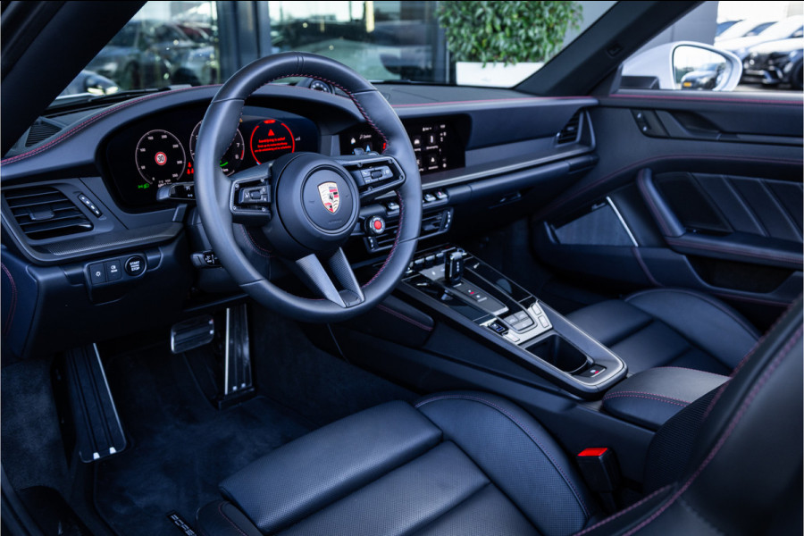 Porsche 911 Cabrio 3.0 Carrera 4 GTS - Sport Chrono + | Burmester | Lift | Stoelkoeling | 360 Camera