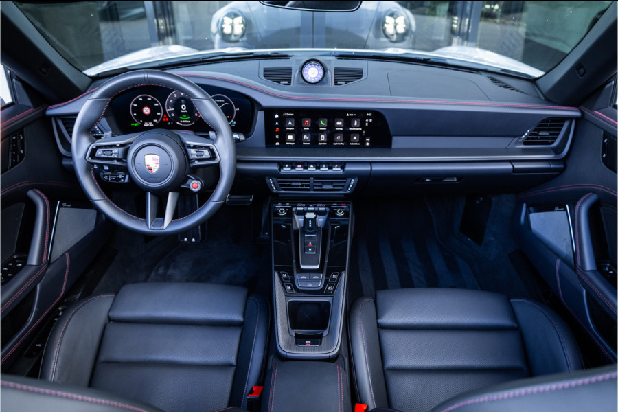 Porsche 911 Cabrio 3.0 Carrera 4 GTS - Sport Chrono + | Burmester | Lift | Stoelkoeling | 360 Camera