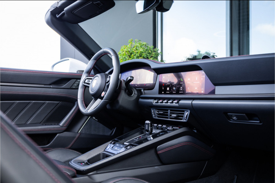 Porsche 911 Cabrio 3.0 Carrera 4 GTS - Sport Chrono + | Burmester | Lift | Stoelkoeling | 360 Camera