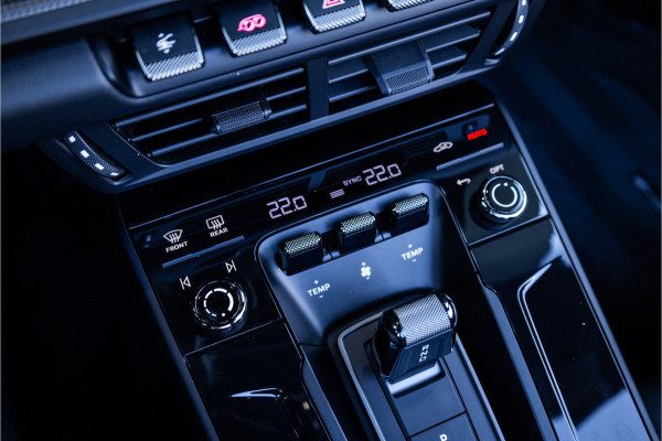 Porsche 911 Cabrio 3.0 Carrera 4 GTS - Sport Chrono + | Burmester | Lift | Stoelkoeling | 360 Camera