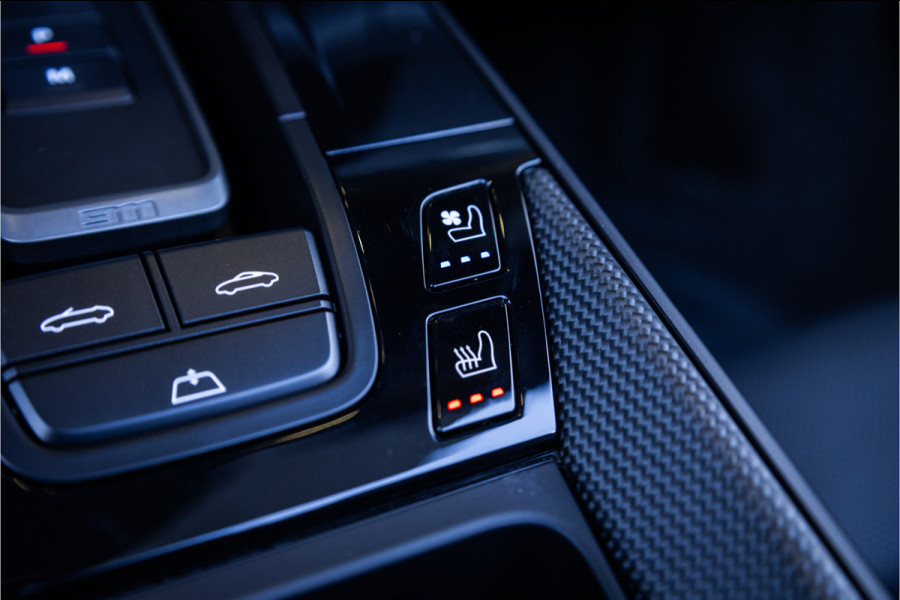 Porsche 911 Cabrio 3.0 Carrera 4 GTS - Sport Chrono + | Burmester | Lift | Stoelkoeling | 360 Camera