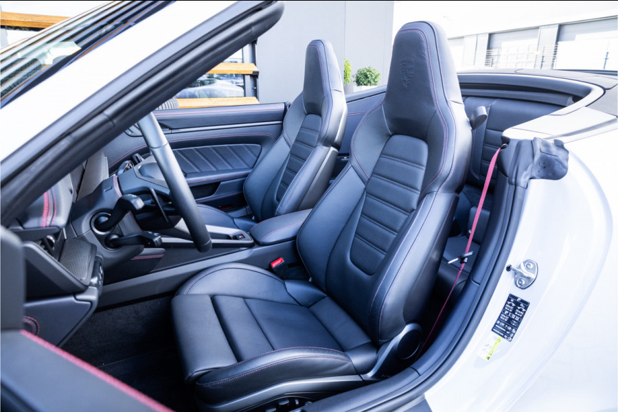 Porsche 911 Cabrio 3.0 Carrera 4 GTS - Sport Chrono + | Burmester | Lift | Stoelkoeling | 360 Camera