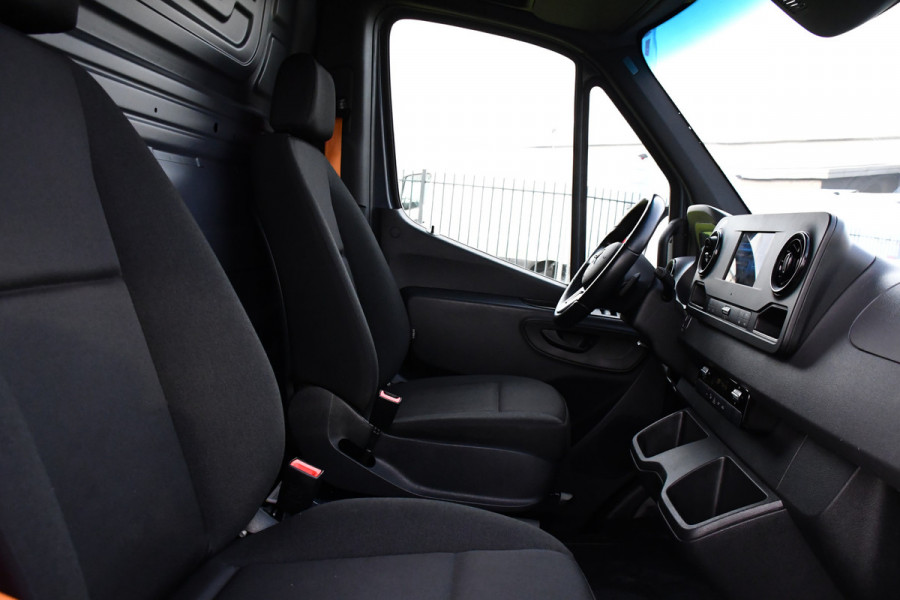 Mercedes-Benz Sprinter 315 1.9 CDI L2H2 FWD Adaptieve Cruise, 360 Camera, LED, Carplay, NAVI, Sensoren, Automaat, 150pk, Uniek!
