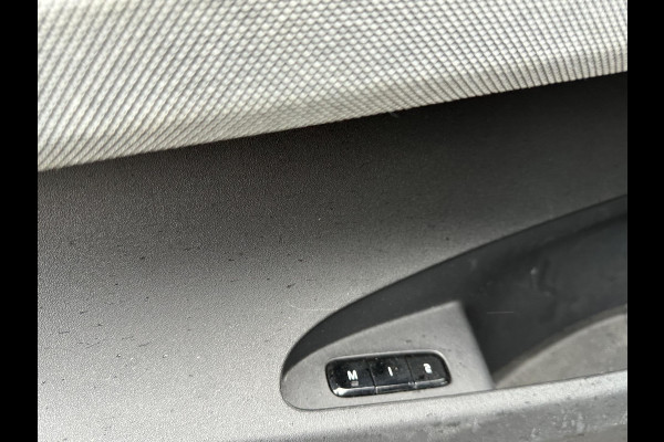 Polestar 2 Long Range Single Motor 78 kWh VAN €30.900,- NU VOOR SLECHTS €27.877,- Uw LENTEVOORDEEL €3.023,-  | SOH 96%| ELEK. STOEL MET MEMORY| DODE HOEK SENSOR| STOELVERWARMING| ELEK. ACHTERKLEP| 360 CAMERA| ADAPTIVE CRUISE CONTROL | RIJKLAAR GELEVERD MET 12 MND BOVAG GARANTIE |