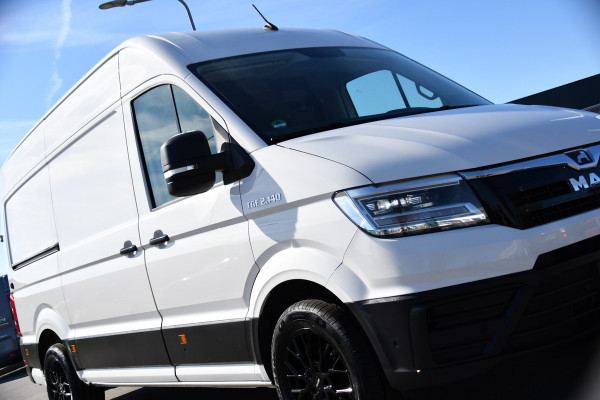 MAN TGE 30 2.0 L3H3 PB Edition Camera, Carplay, Automaat, LED, Automaat, 140pk, Multimedia, Uniek!