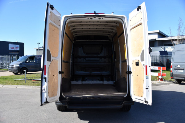 MAN TGE 30 2.0 L3H3 PB Edition Camera, Carplay, Automaat, LED, Automaat, 140pk, Multimedia, Uniek!