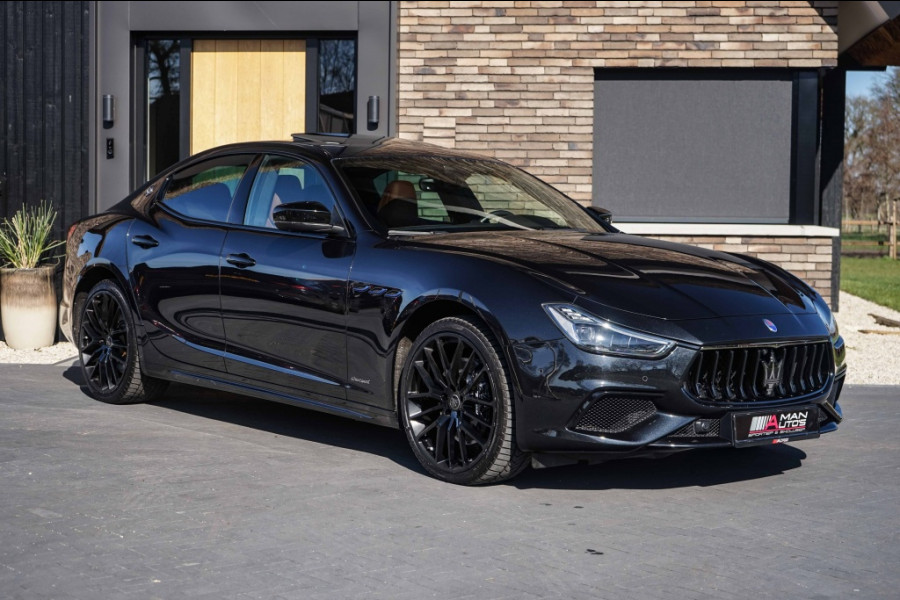 Maserati Ghibli 2.0 MHEV GranSport GT 330PK Pano/B&W/21"/Sport-seats/Full-Nero