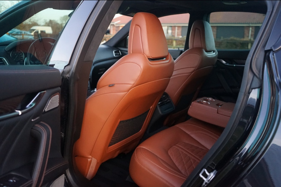 Maserati Ghibli 2.0 MHEV GranSport GT 330PK Pano/B&W/21"/Sport-seats/Full-Nero