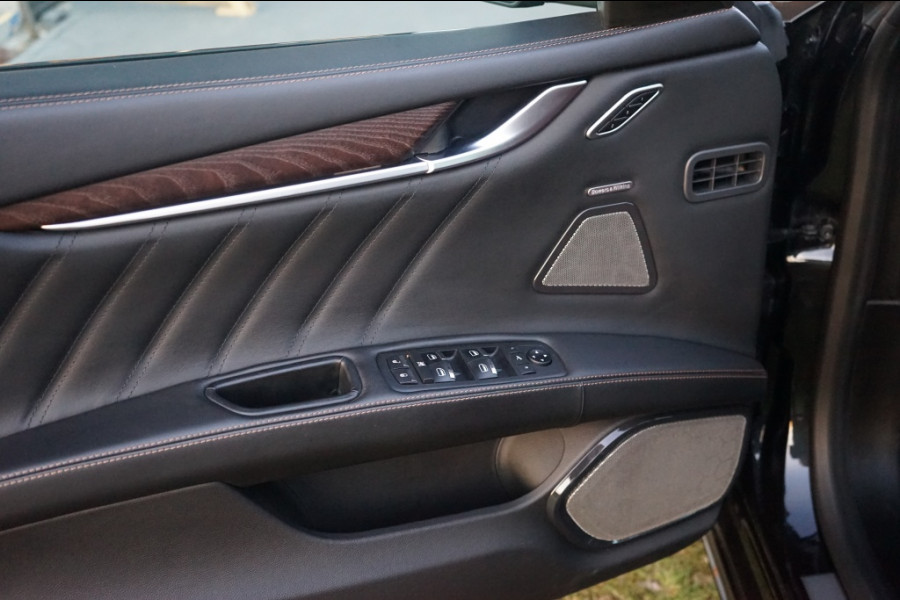 Maserati Ghibli 2.0 MHEV GranSport GT 330PK Pano/B&W/21"/Sport-seats/Full-Nero