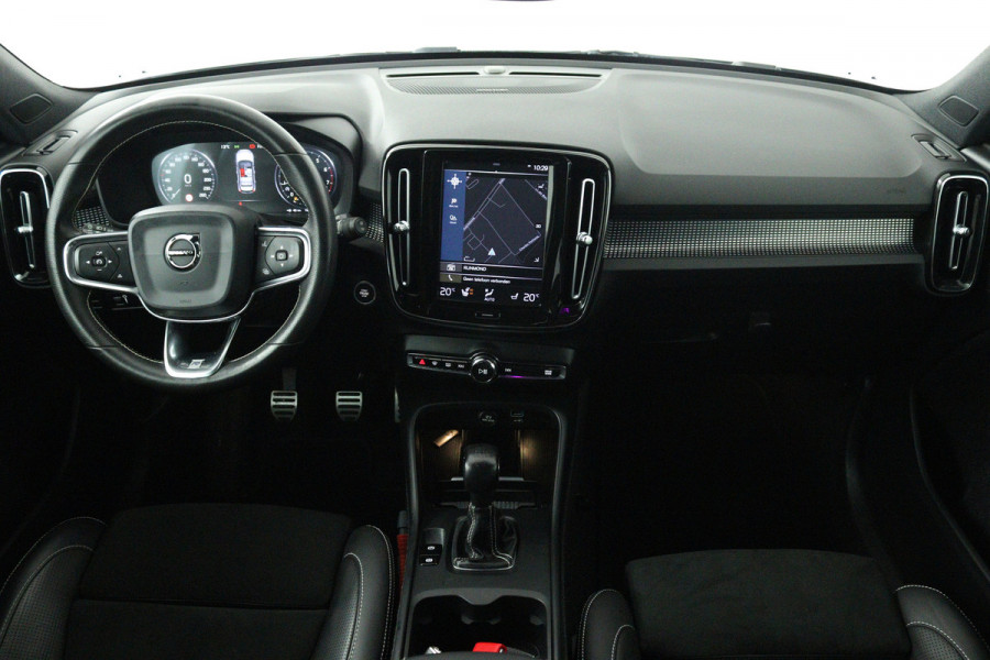 Volvo XC40 1.5 T3 Inscription (PANORAMADAK, H&K AUDIO, CAMERA, STOEL/STUUR VERWARMING, ELEKTR STOELEN, NAVIGATIE, CRUISE CONTROL)