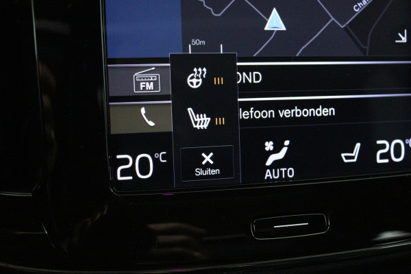 Volvo XC40 1.5 T3 Inscription (PANORAMADAK, H&K AUDIO, CAMERA, STOEL/STUUR VERWARMING, ELEKTR STOELEN, NAVIGATIE, CRUISE CONTROL)