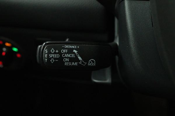 Seat Ibiza 1.0 TSI FR Business Intense (PANORAMADAK, DIGITALE COCKPIT, CARPLAY, ACHTERUITRIJCAMERA, SENSOREN)