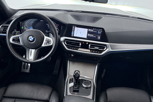BMW 3-serie 330e eDrive Edition M Sport (HARMAN/KARDON, M-PAKKET, STOELVERWAMRING, DEALER ONDERHOUDEN)