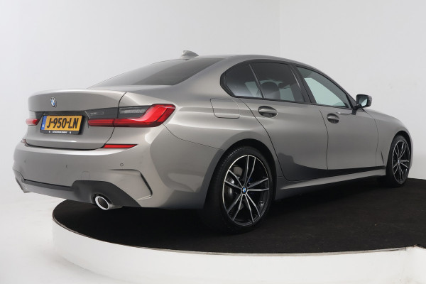 BMW 3-serie 330e eDrive Edition M Sport (HARMAN/KARDON, M-PAKKET, STOELVERWAMRING, DEALER ONDERHOUDEN)