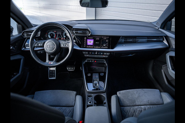 Audi A3 Sportback 35 TFSI edition one S-Line l Black-Edit. l Trekh. l RS-Seats l Matrix l 19'' l Apple Cplay