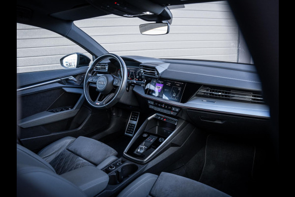 Audi A3 Sportback 35 TFSI edition one S-Line l Black-Edit. l Trekh. l RS-Seats l Matrix l 19'' l Apple Cplay