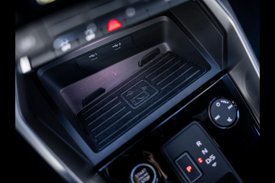 Audi A3 Sportback 35 TFSI edition one S-Line l Black-Edit. l Trekh. l RS-Seats l Matrix l 19'' l Apple Cplay