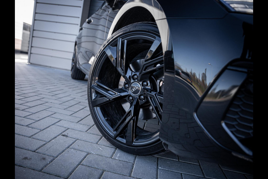 Audi A3 Sportback 35 TFSI edition one S-Line l Black-Edit. l Trekh. l RS-Seats l Matrix l 19'' l Apple Cplay