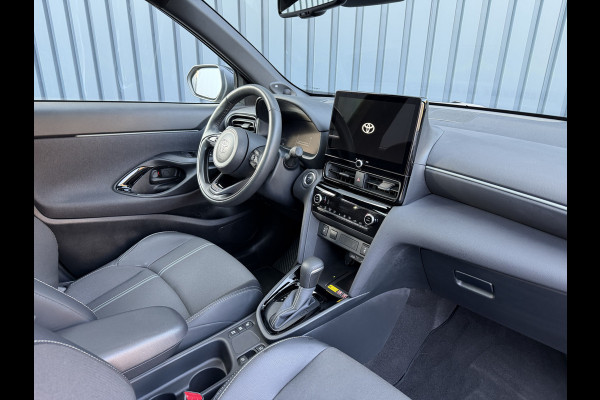 Toyota Yaris Cross 1.5 Hybrid 130 Launch Edition / Bi tone | Pano dak | Innovation Pack | Rijklaar!!