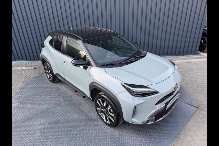 Toyota Yaris Cross 1.5 Hybrid 130 Launch Edition / Bi tone | Pano dak | Innovation Pack | Rijklaar!!