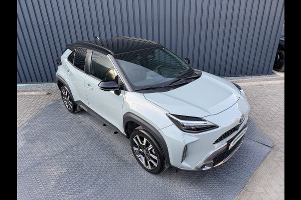 Toyota Yaris Cross 1.5 Hybrid 130 Launch Edition / Bi tone | Pano dak | Innovation Pack | Rijklaar!!