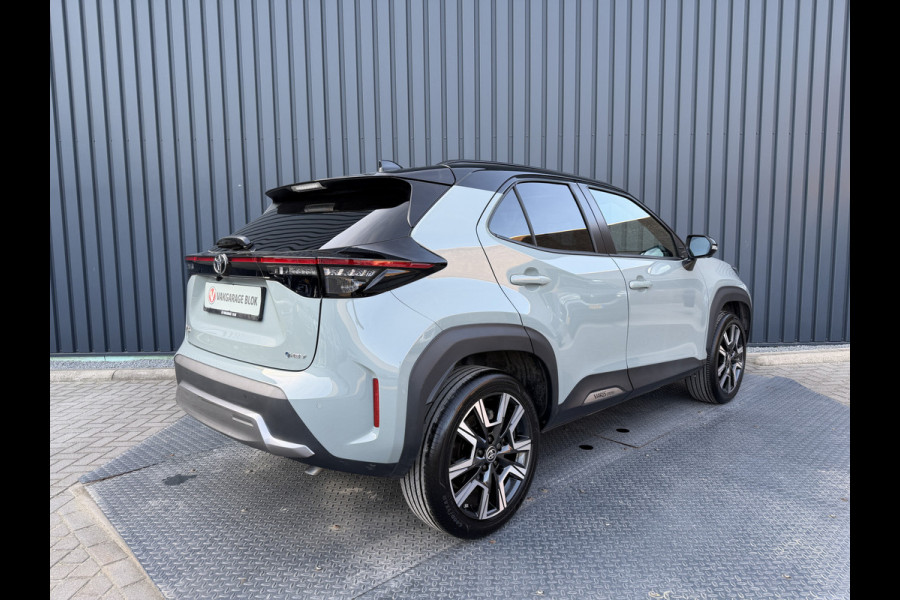 Toyota Yaris Cross 1.5 Hybrid 130 Launch Edition / Bi tone | Pano dak | Innovation Pack | Rijklaar!!