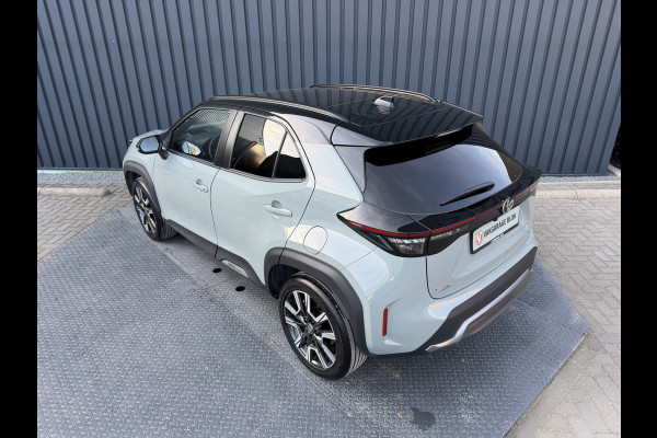 Toyota Yaris Cross 1.5 Hybrid 130 Launch Edition / Bi tone | Pano dak | Innovation Pack | Rijklaar!!