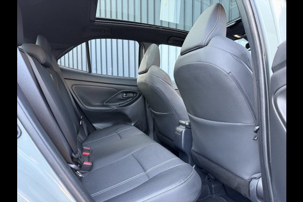 Toyota Yaris Cross 1.5 Hybrid 130 Launch Edition / Bi tone | Pano dak | Innovation Pack | Rijklaar!!