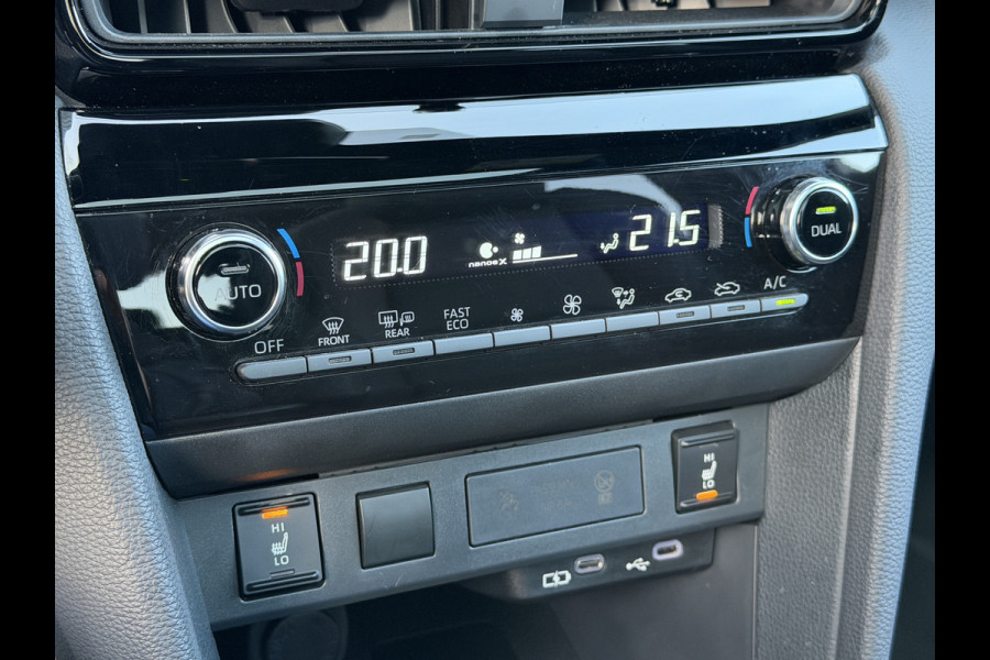 Toyota Yaris Cross 1.5 Hybrid 130 Launch Edition / Bi tone | Pano dak | Innovation Pack | Rijklaar!!