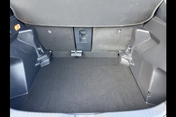Toyota Yaris Cross 1.5 Hybrid 130 Launch Edition / Bi tone | Pano dak | Innovation Pack | Rijklaar!!