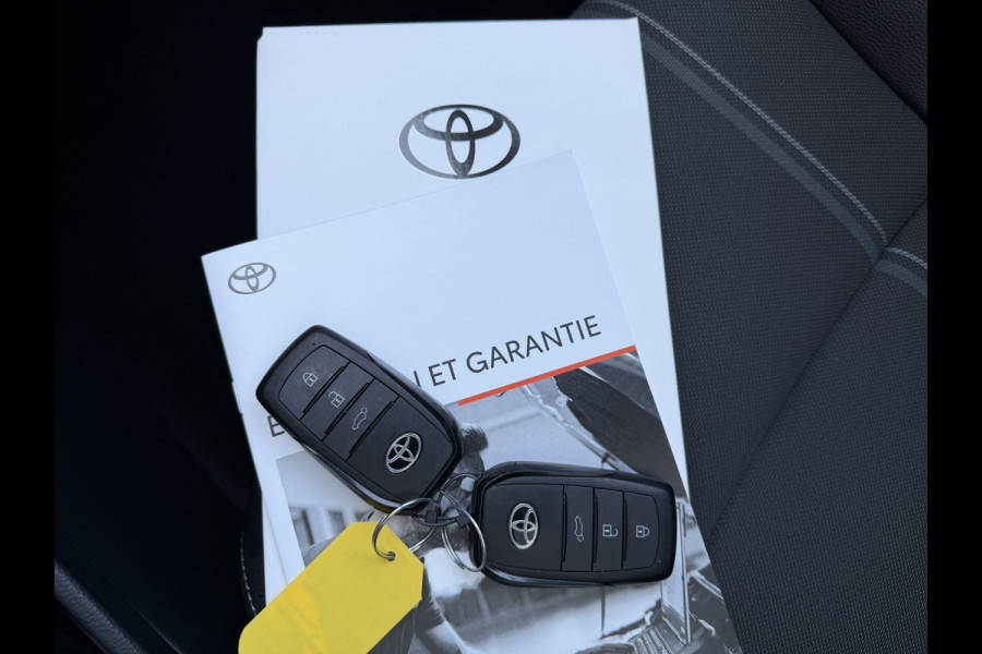 Toyota Yaris Cross 1.5 Hybrid 130 Launch Edition / Bi tone | Pano dak | Innovation Pack | Rijklaar!!