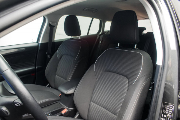 Ford FOCUS Wagon 1.0 EcoBoost Hybrid Titanium X Business [ B&O Digital Dash El Klep Stoelverw LED Camera Draadloos Telefoonlader ]