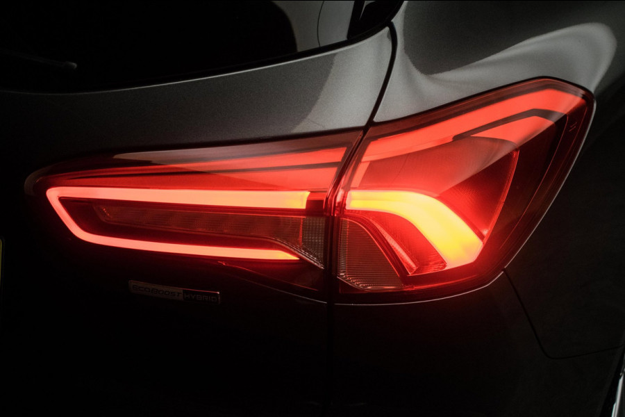 Ford FOCUS Wagon 1.0 EcoBoost Hybrid Titanium X Business [ B&O Digital Dash El Klep Stoelverw LED Camera Draadloos Telefoonlader ]