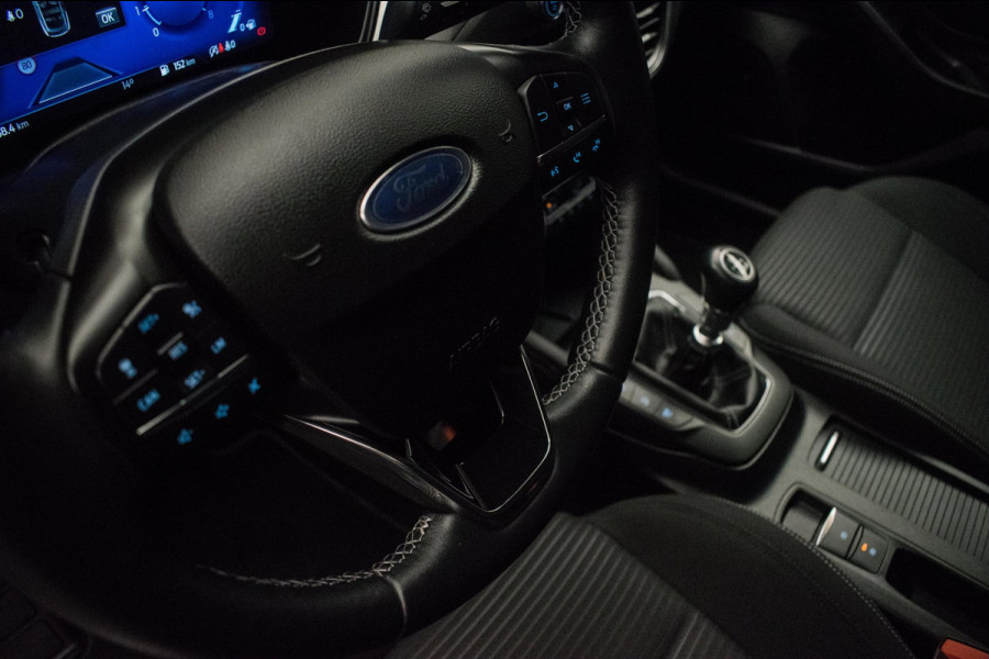 Ford FOCUS Wagon 1.0 EcoBoost Hybrid Titanium X Business [ B&O Digital Dash El Klep Stoelverw LED Camera Draadloos Telefoonlader ]