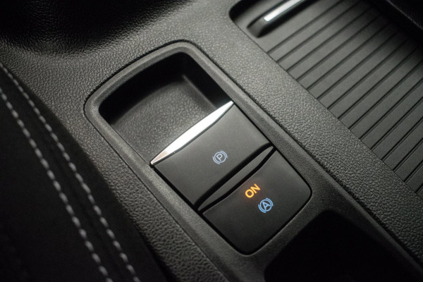 Ford FOCUS Wagon 1.0 EcoBoost Hybrid Titanium X Business [ B&O Digital Dash El Klep Stoelverw LED Camera Draadloos Telefoonlader ]