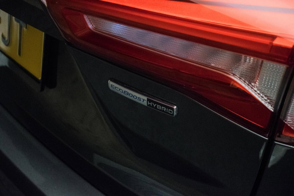 Ford FOCUS Wagon 1.0 EcoBoost Hybrid Titanium X Business [ B&O Digital Dash El Klep Stoelverw LED Camera Draadloos Telefoonlader ]