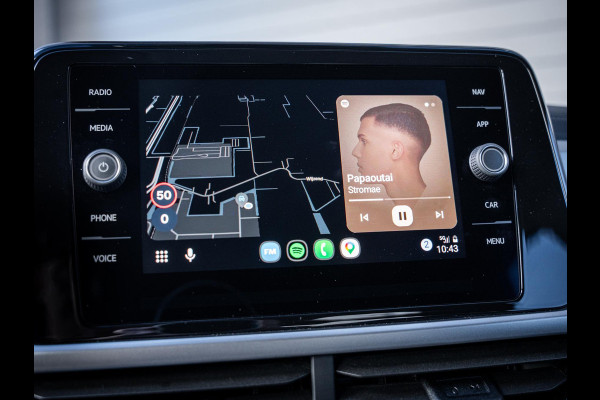 Volkswagen T-Roc 1.5 TSI Life - ACC l Apple Cplay l Camera l Navigatie