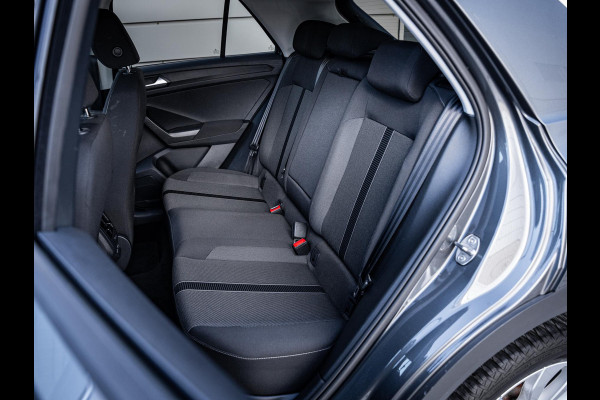 Volkswagen T-Roc 1.5 TSI Life - ACC l Apple Cplay l Camera l Navigatie