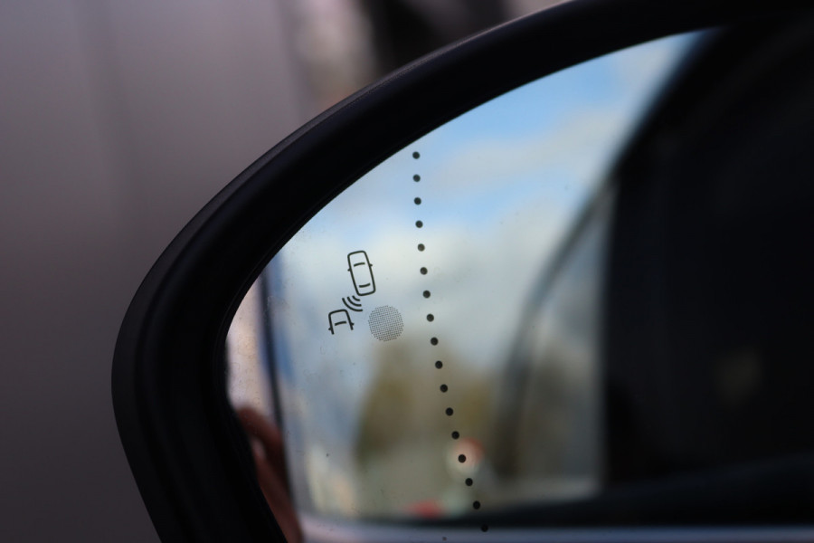 Renault Symbioz 1.6 E-Tech Hybrid 145PK Iconic Pano-dak/360-camera/Winter-pack/Elektr.-stoel/Elektr.-klep/Gr.-navigatie