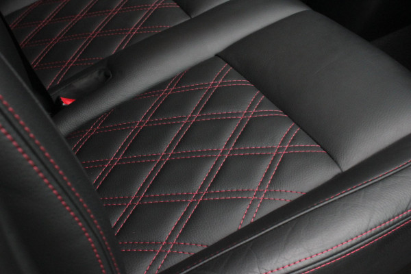 Mercedes-Benz Vito 116CDI 163PK LANG JB- EDITION FULL BLACK / AMG / SPOILER / VERLAGINGSVEREN / NAVIGATIE / SIDE- BARS / CAMERA